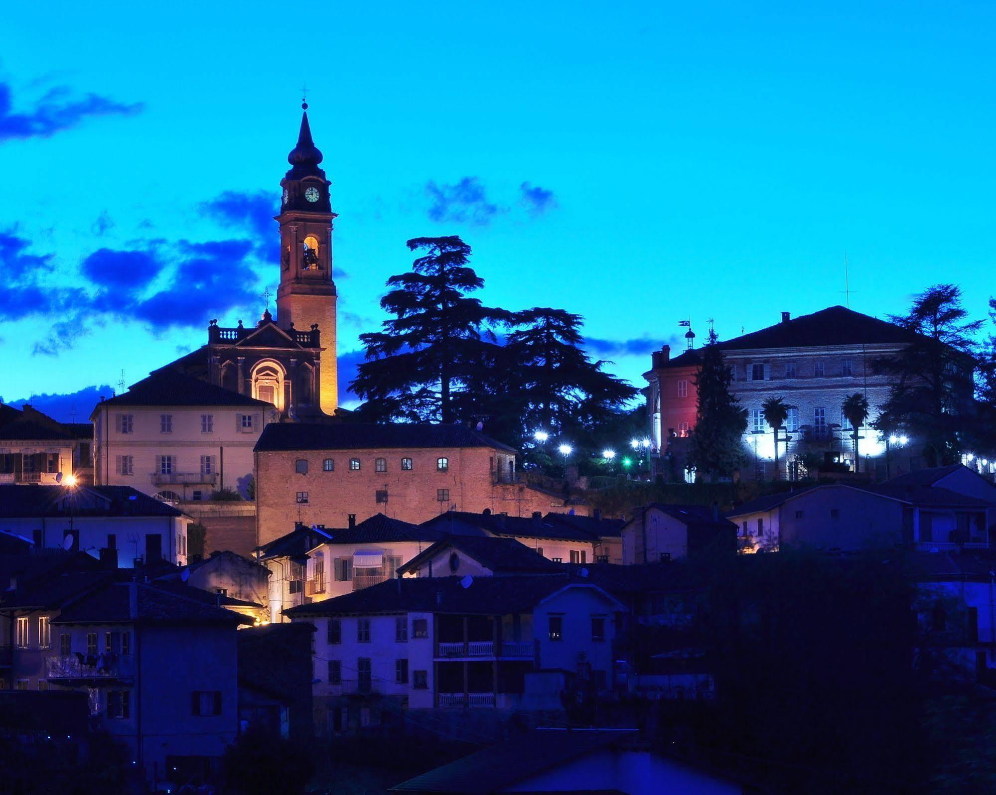 La Foresteria Del Castello - Wellness Hotel In Dimora Storica Castell'Alfero Exterior photo