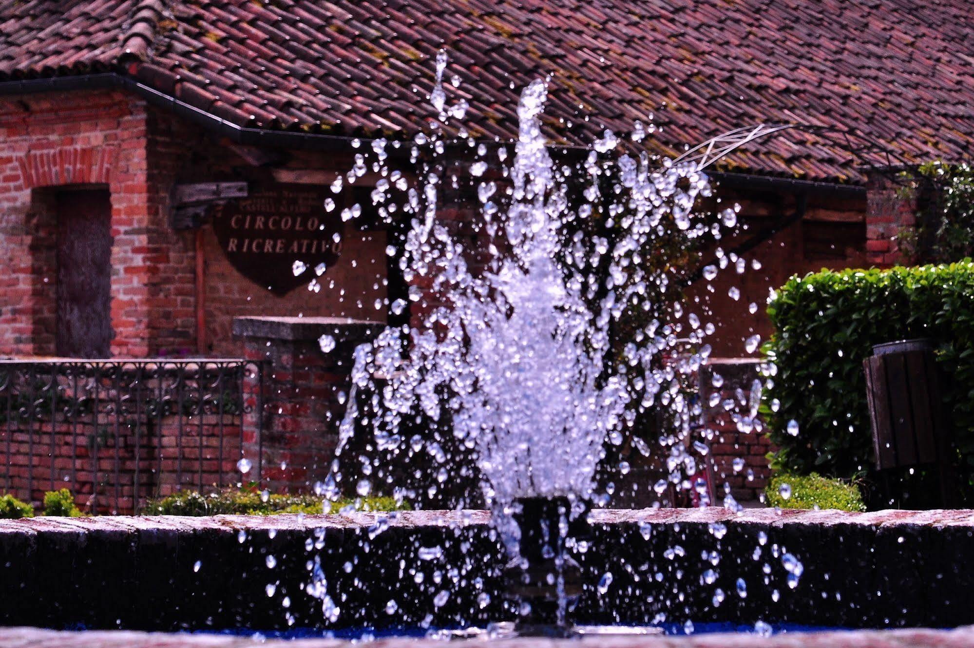 La Foresteria Del Castello - Wellness Hotel In Dimora Storica Castell'Alfero Exterior photo